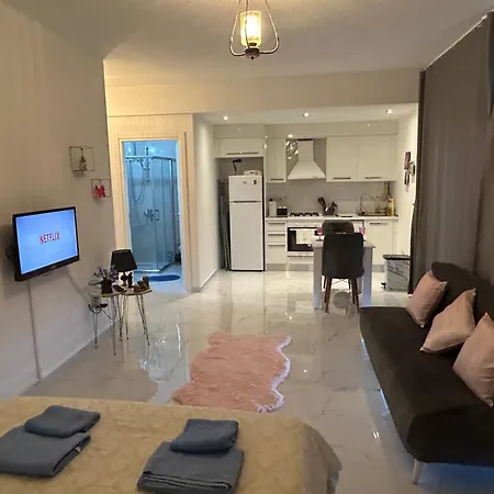 New In The Middle Of Famagusta & Netflix Apartment Famagusta (Northern Cyprus)