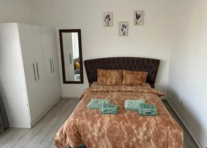 New In The Middle Of Famagusta & Netflix Апартаменты *