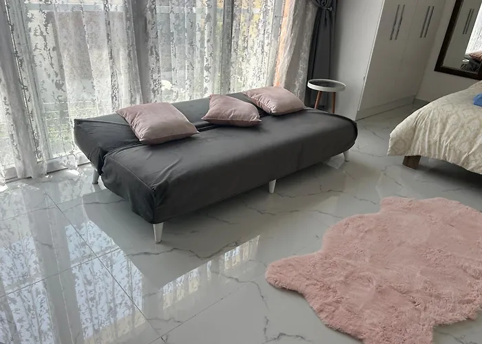 New In The Middle Of Famagusta & Netflix Апартаменты Фамагуста