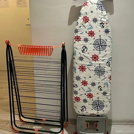 New In The Middle Of Famagusta & Netflix Apartamento