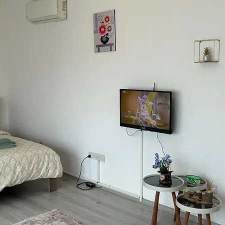 Lejlighed New In The Middle Of Famagusta & Netflix *