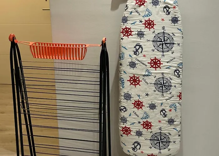 New In The Middle Of Famagusta & Netflix アパート